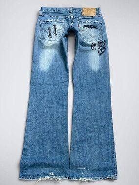 RARE VTG Early 2000s Levi’s Premium Skinner Low Rise Bootcut Custom Tattoo Graph